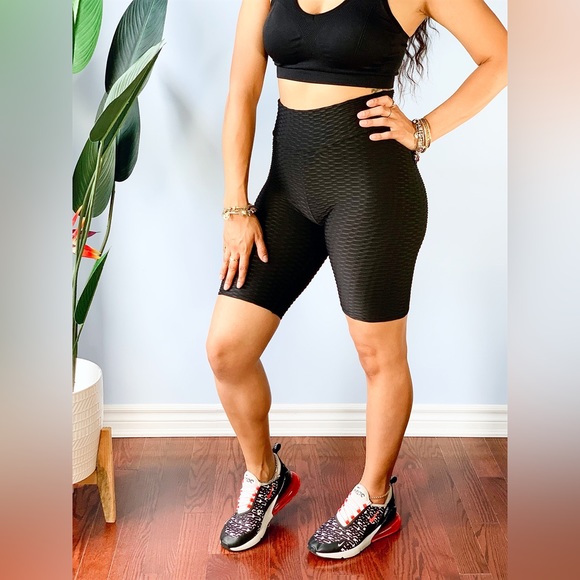 TikTok Biker Shorts - Textured - Picture 2 of 7